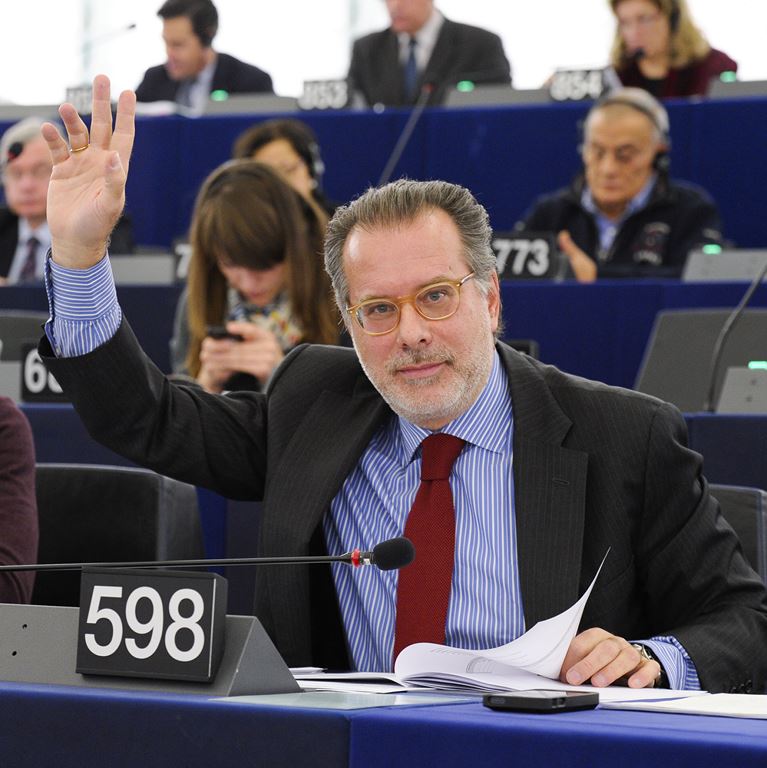 attachment-55a71af2e4b00a581d5ad921