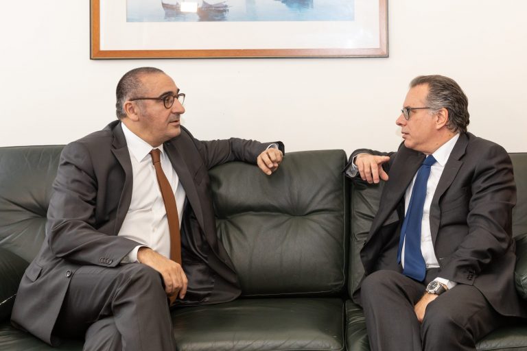 Συνάντηση Αν. Υπουργού Μετανάστευσης και Ασύλου με τον Γάλλο Υφυπουργό Εσωτερικών (2)